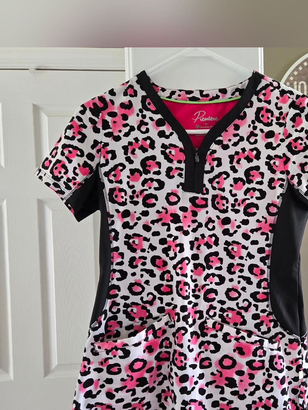 healing hands Scrub Top